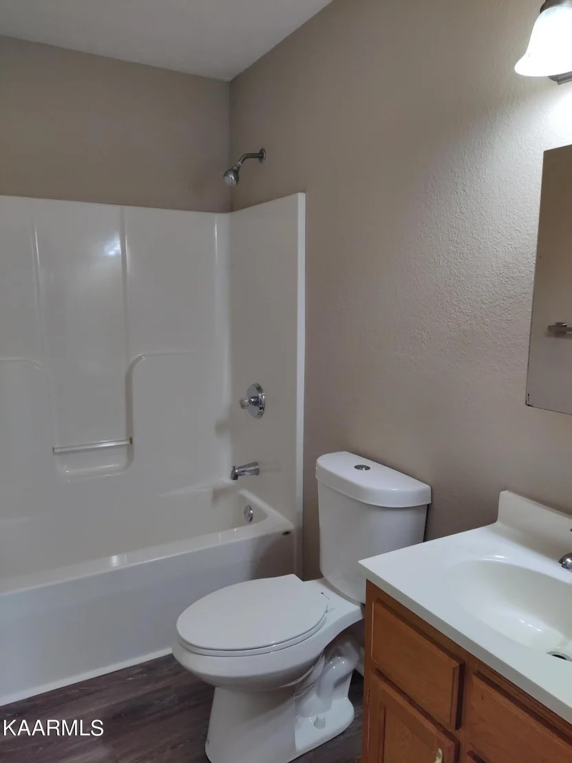 Photo of 1038 Glades Rd