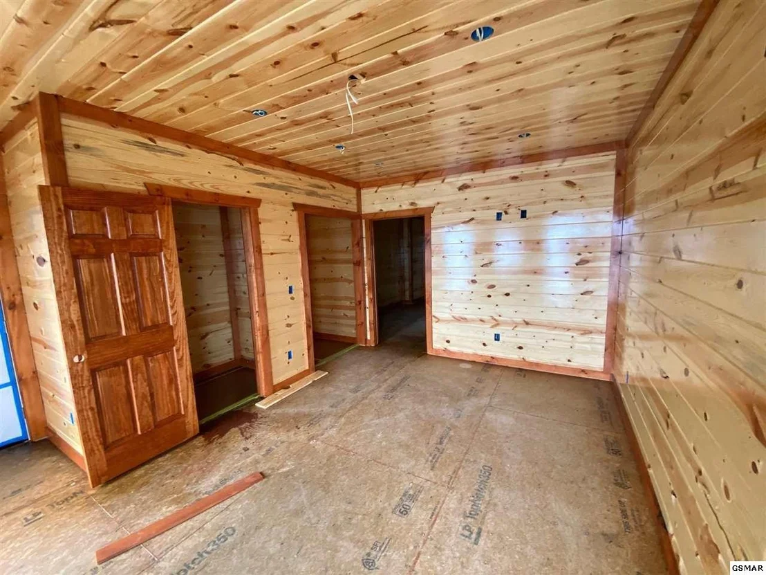 Photo of 139 Mountain Ridge Way