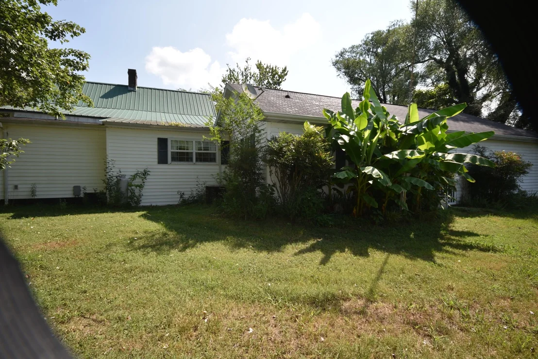 Photo of 1203 McConnell Rd