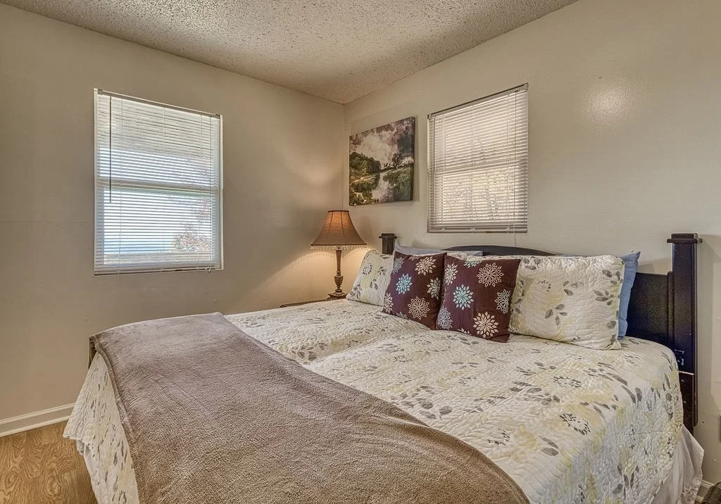 Photo of 1115 Red Maple