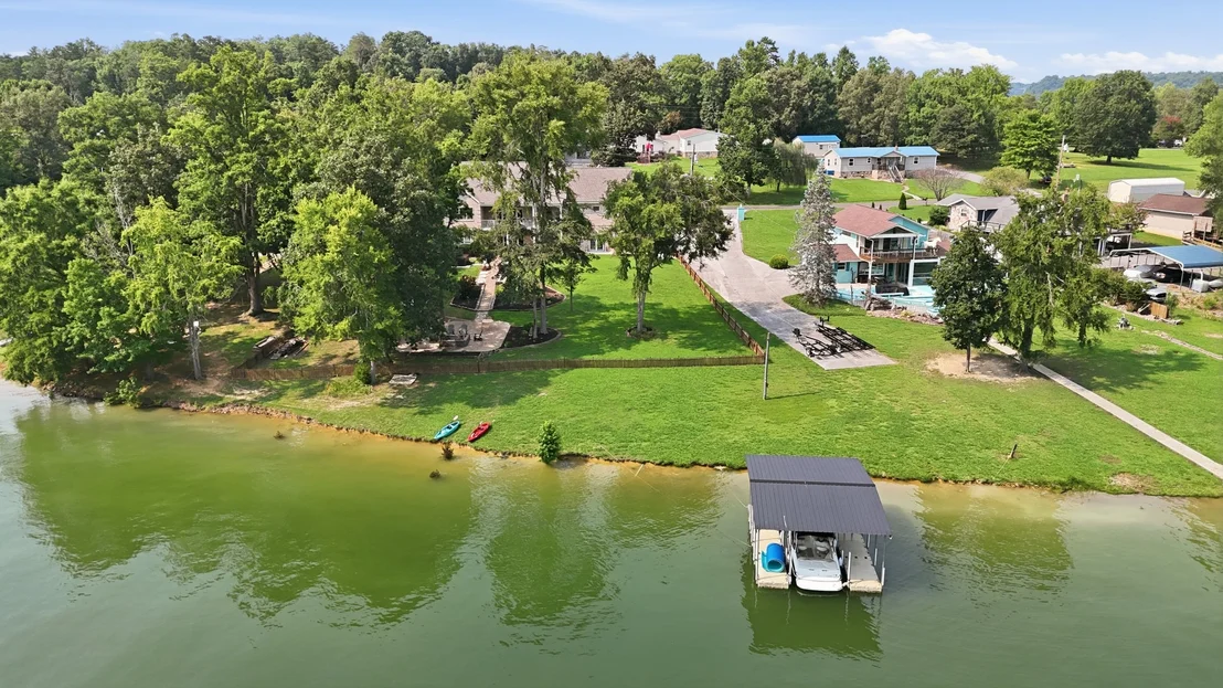 Photo of 2177 Riverview Dr