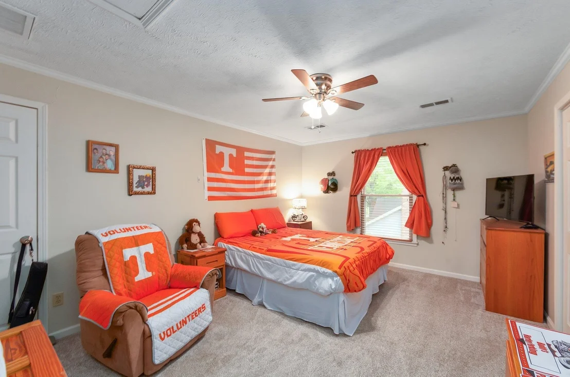 Photo of 160 PLANTATION RD