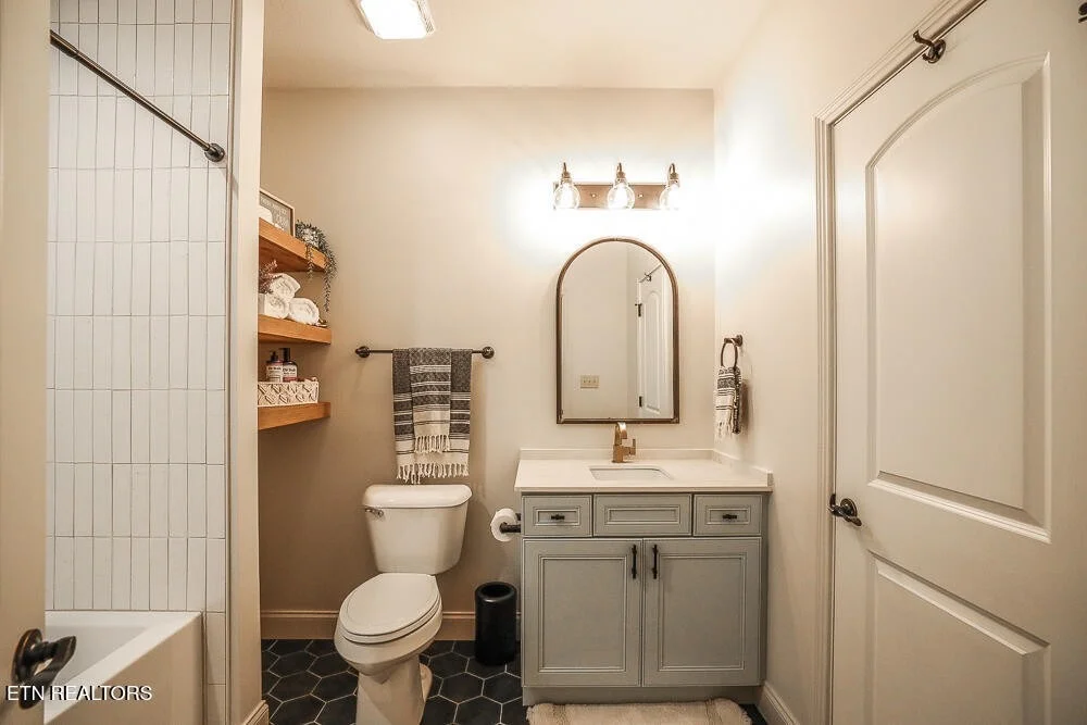 Photo of 1564 Tsuga Drive