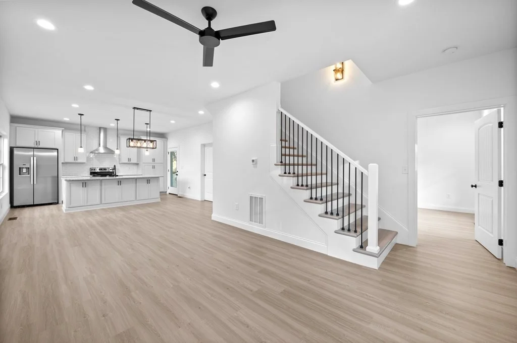 Photo of 210 Red Bud Lane