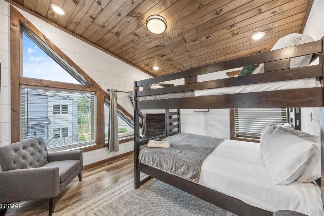Photo of 411 Hatchet Way