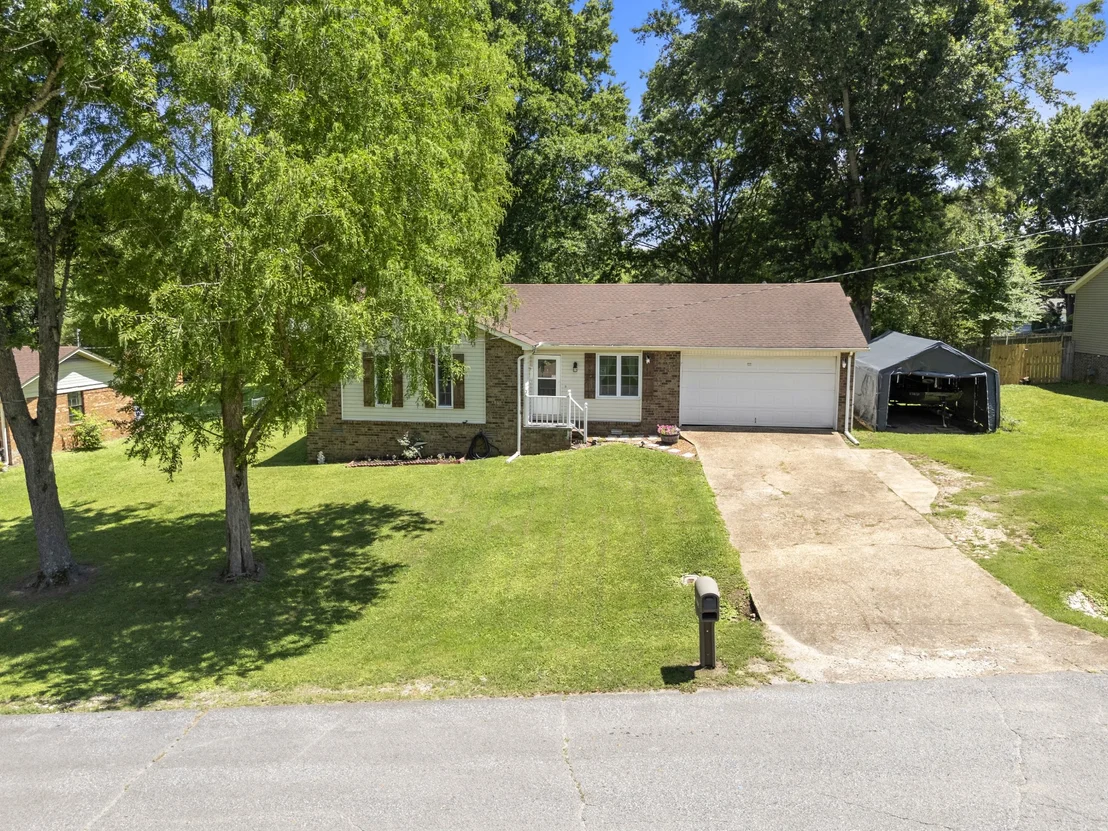 Photo of 155 Penny Ln