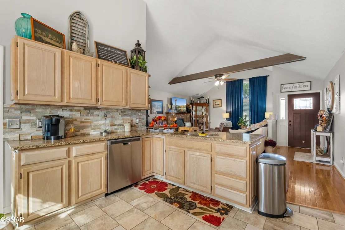 Photo of 1266 Sunrise Drive