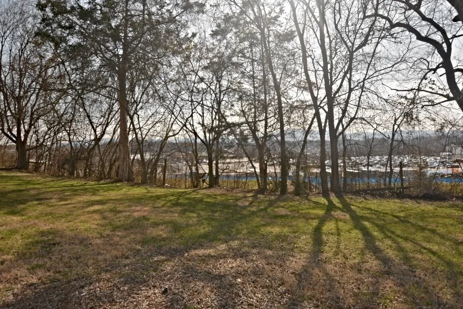 Photo of 1414 Hillcrest Drive