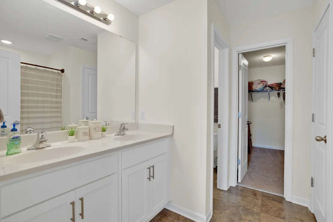 Photo of 7143 Forest Willow Lane