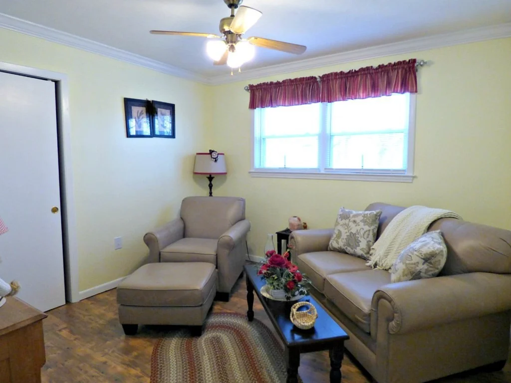 Photo of 1060 Sunset Circle