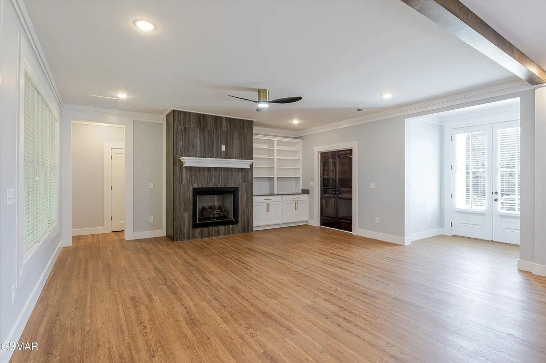 Photo of 2421 Iron Forge Way