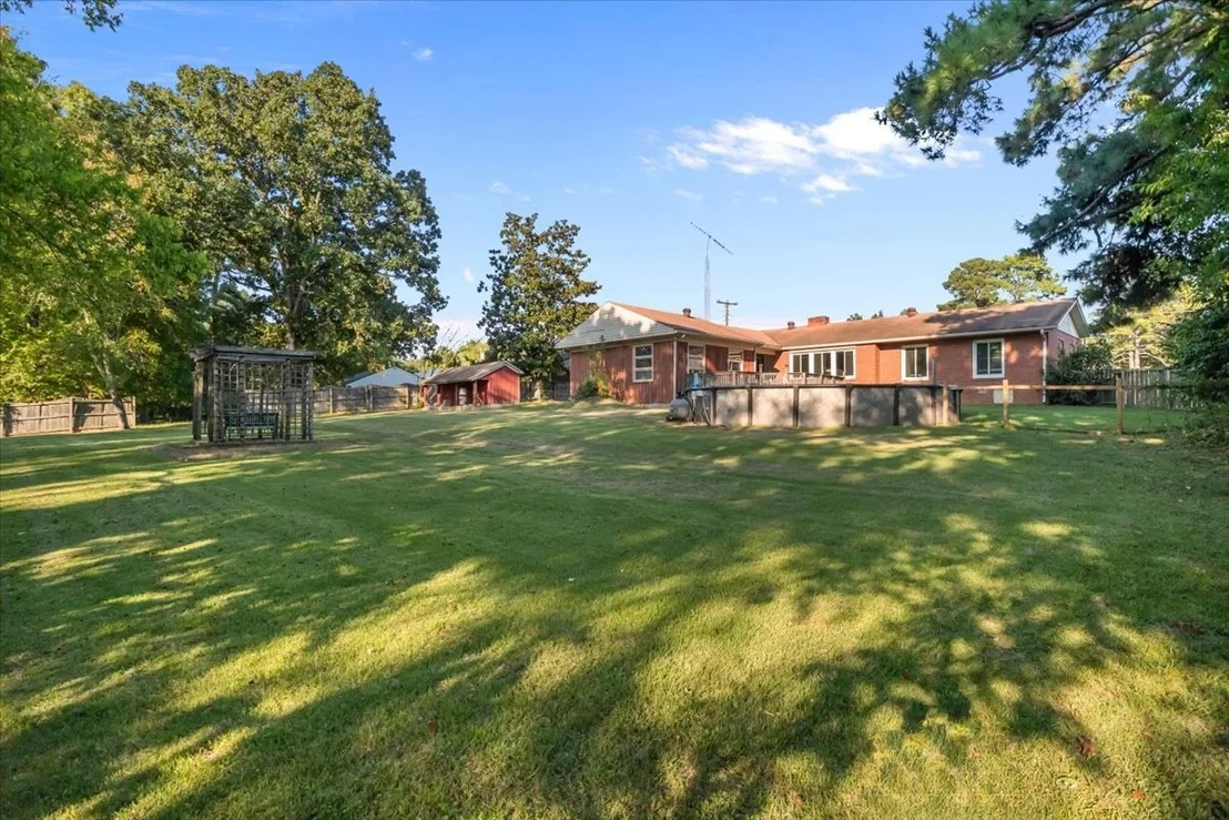 Photo of 116 Hillhaven Dr