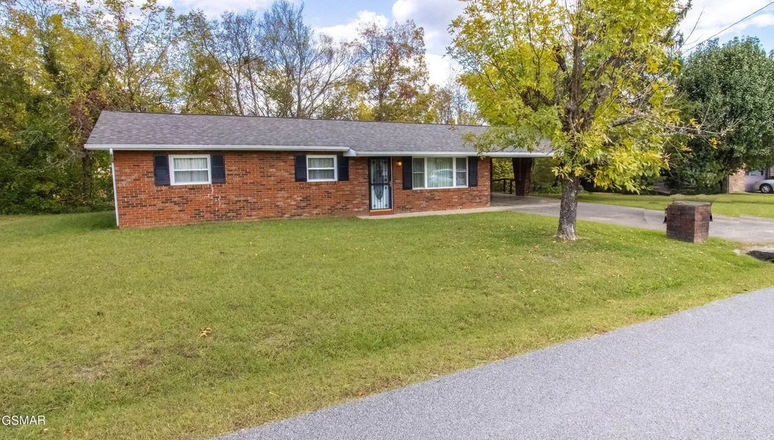 Photo of 1121 Mayors Drive