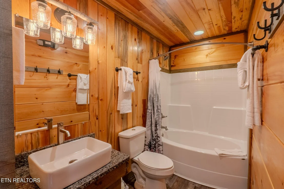 Photo of 2414 Hackberry Drive