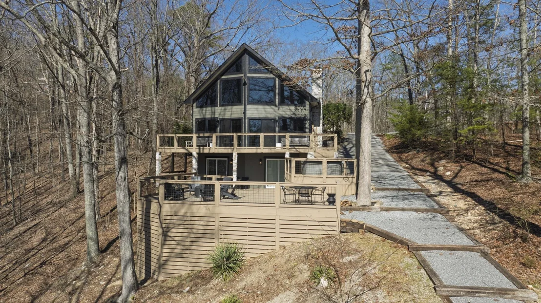 Photo of 1572 Lodge Road