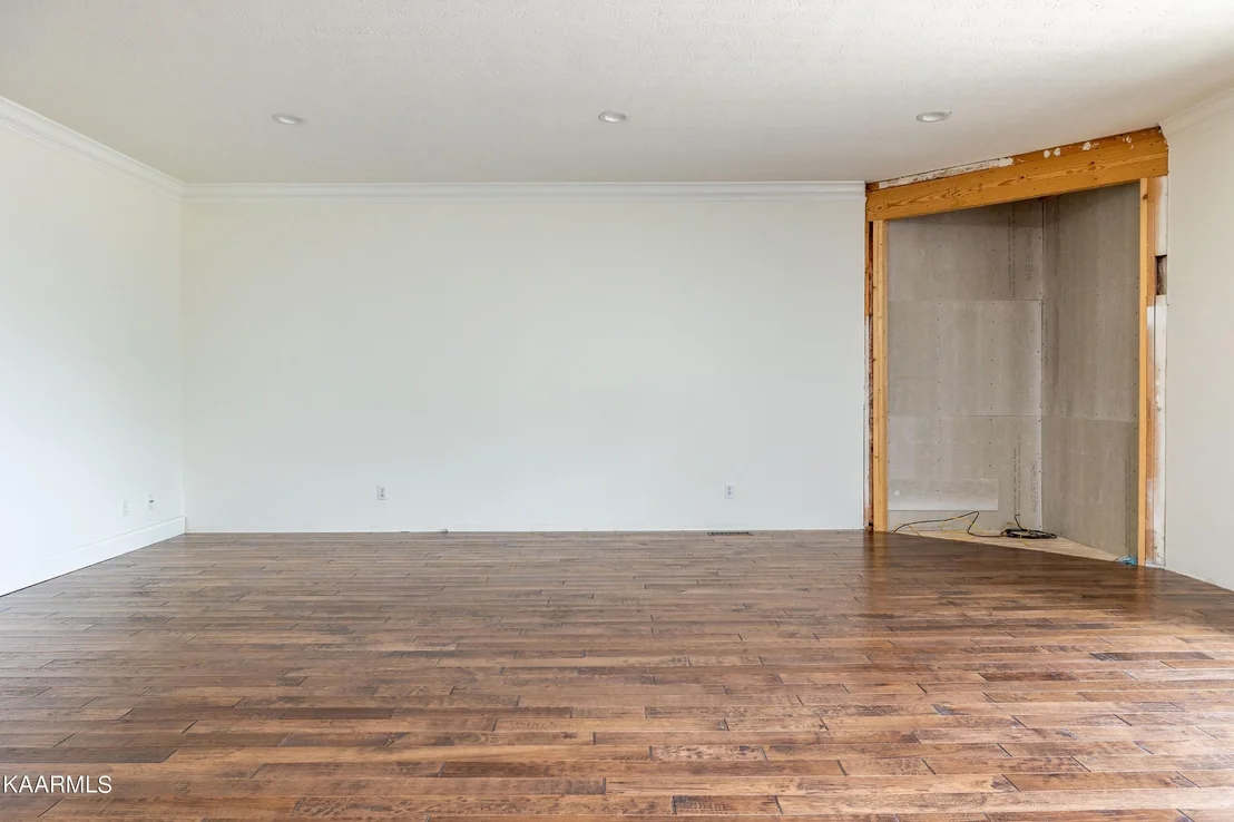 Photo of 65 Riverview Drive