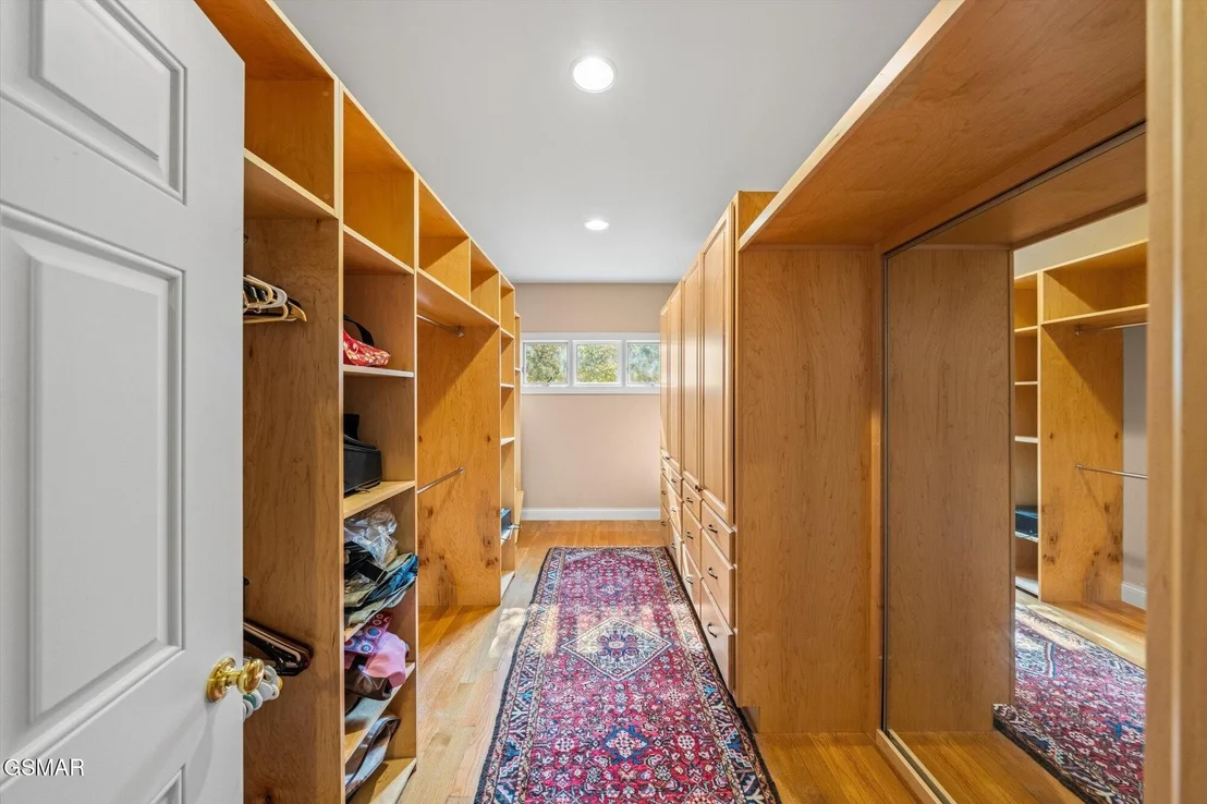 Photo of 1435 White Oak Drive