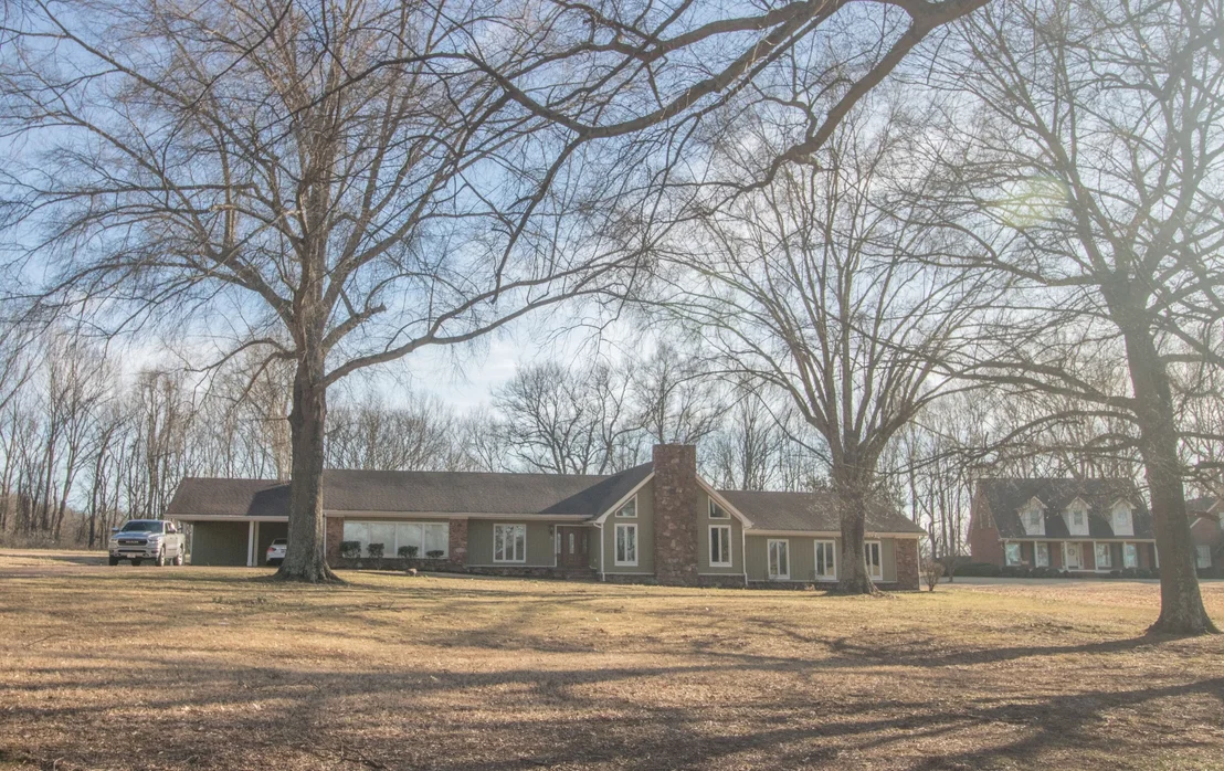 Photo of 23 Forked Oak Ln