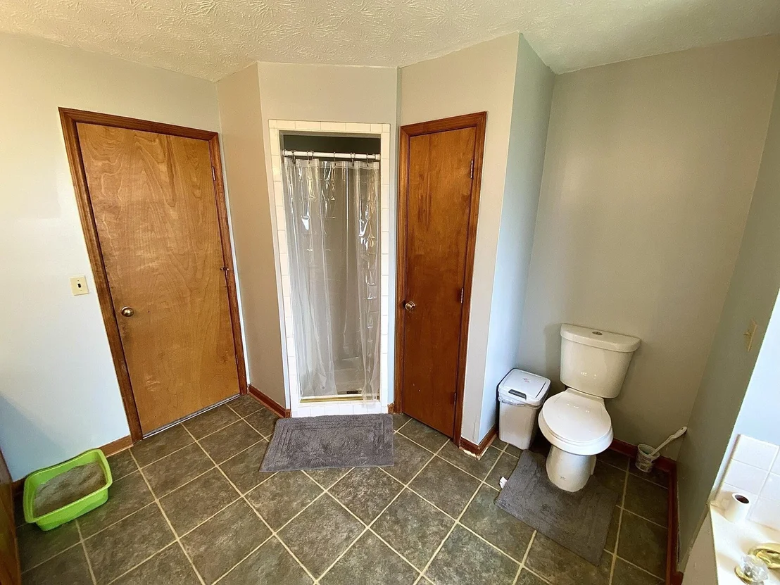 Photo of 547 Emerald Ave