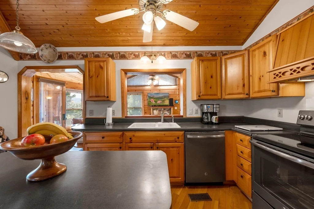 Photo of 2910 Mockingbird Way