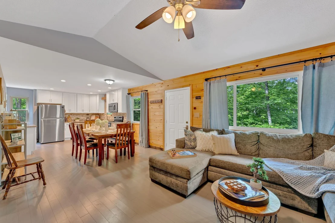 Photo of 930 Hideaway Hills Cir