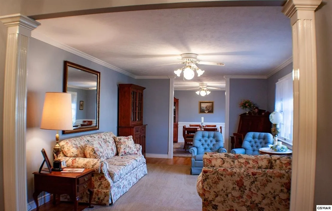 Photo of 1817 LONGVIEW Lane