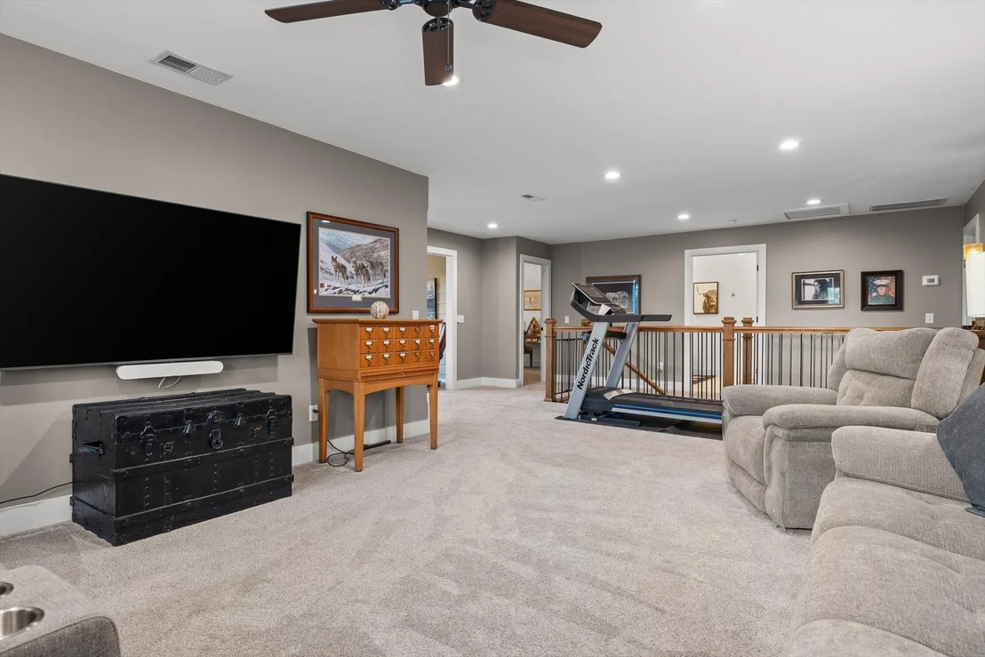 Photo of 9962 Caseview Drive