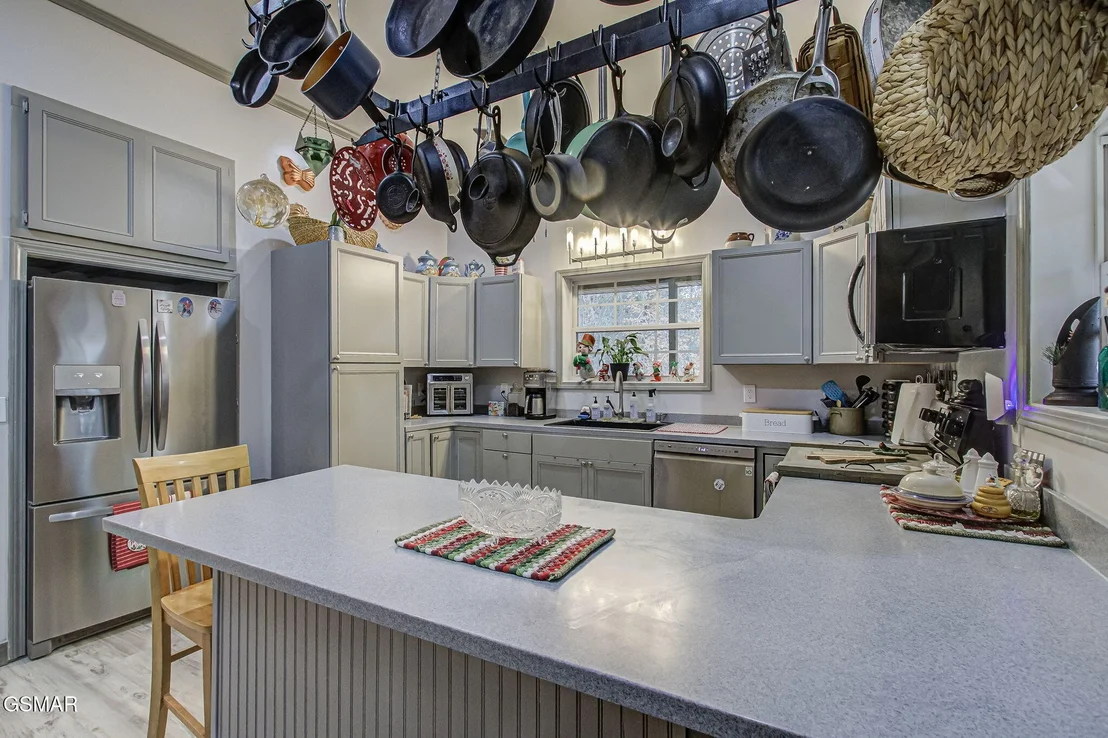 Photo of 3875 Poplar Lane