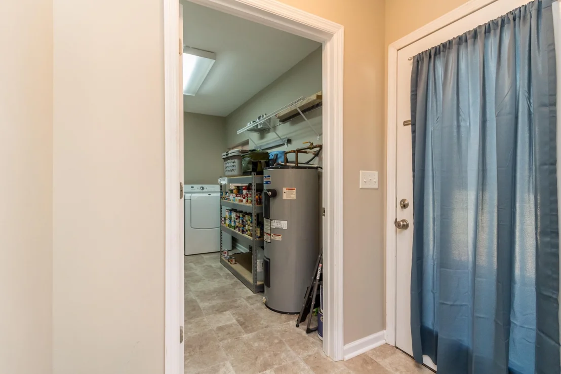 Photo of 171 Davis Road