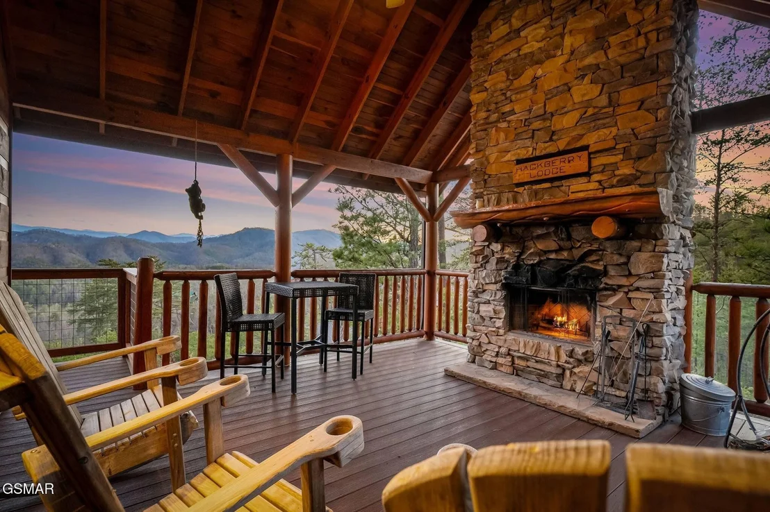 Photo of 2452 Hackberry Dr