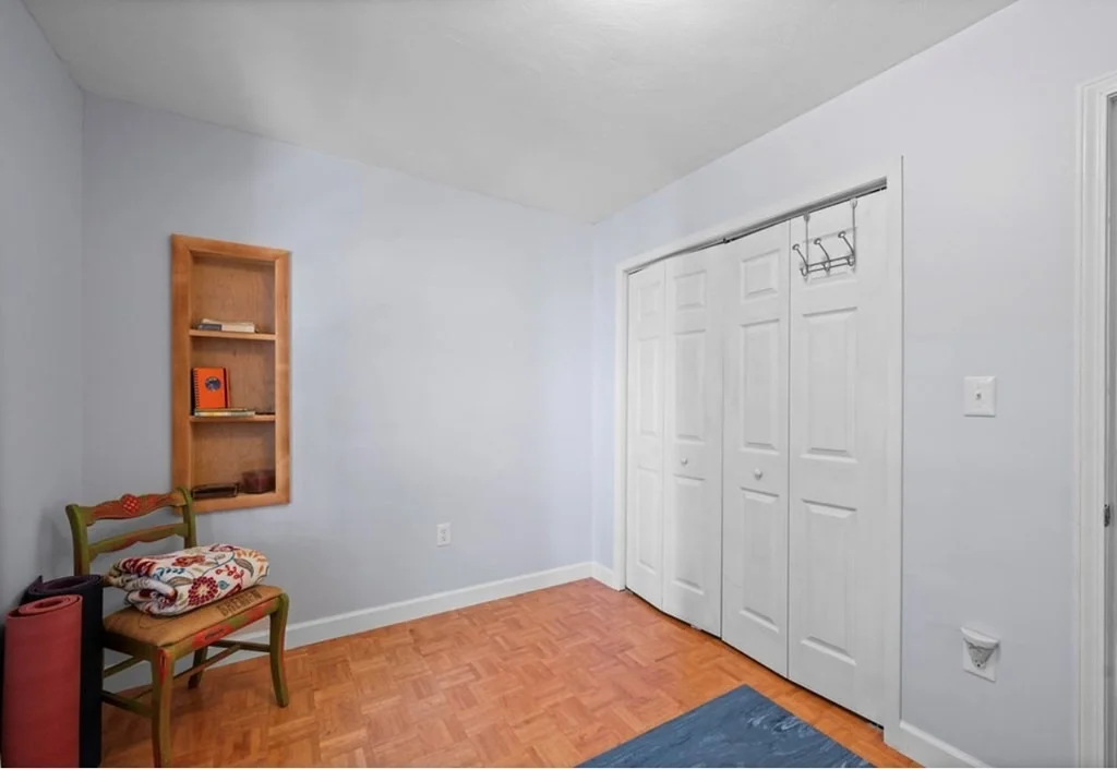 Photo of 3719 Thayer Lane