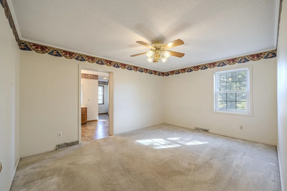 Photo of 160 DOVE DR