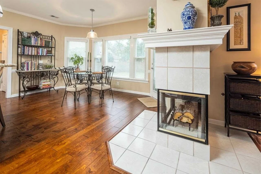 Photo of 548 ALEXANDRIA DR