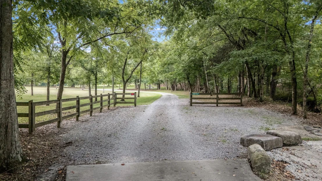 Photo of 615 Carr Creek Rd