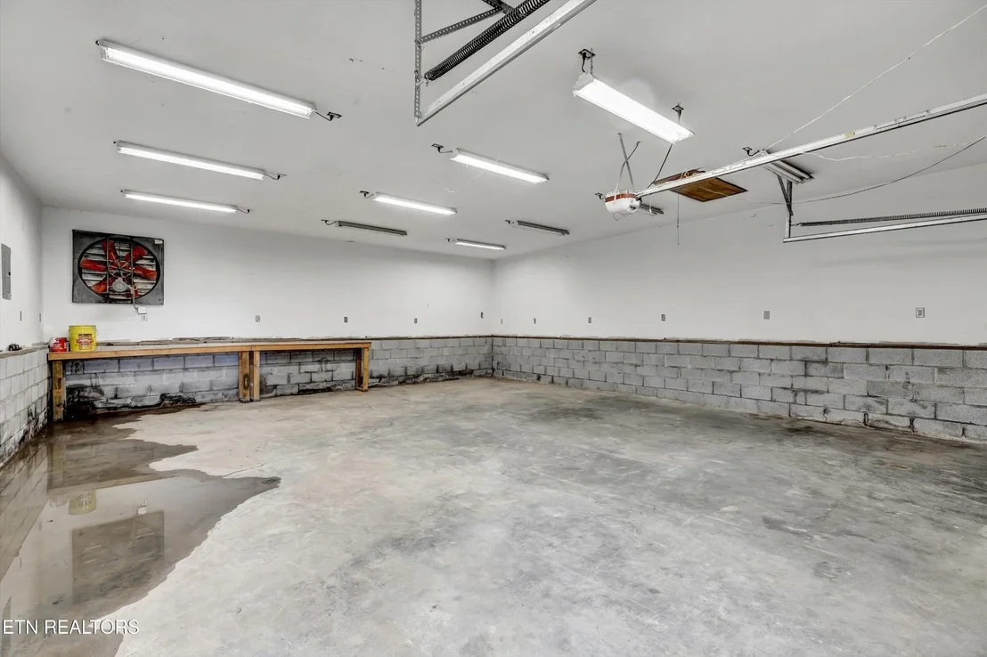 Photo of 102 2nd St