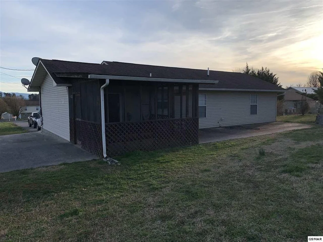 Photo of 673 Ross Drive