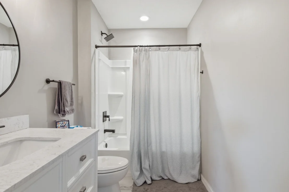 Photo of 7512 Chester Rd