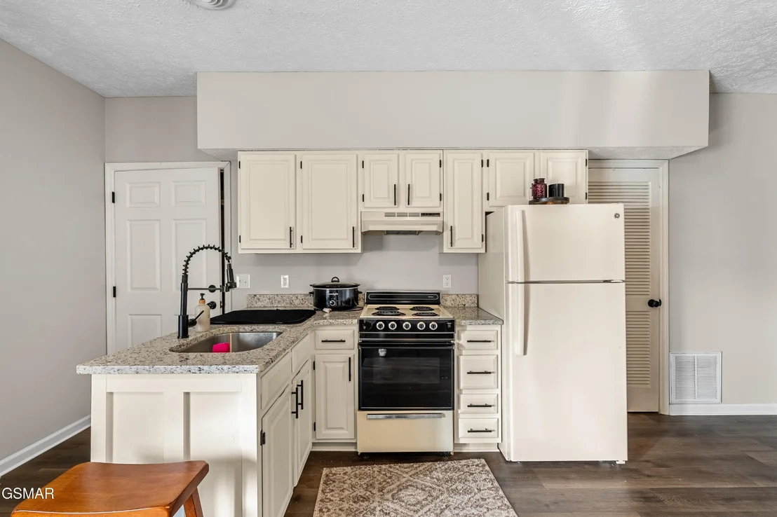 Photo of 1266 Sunrise Drive