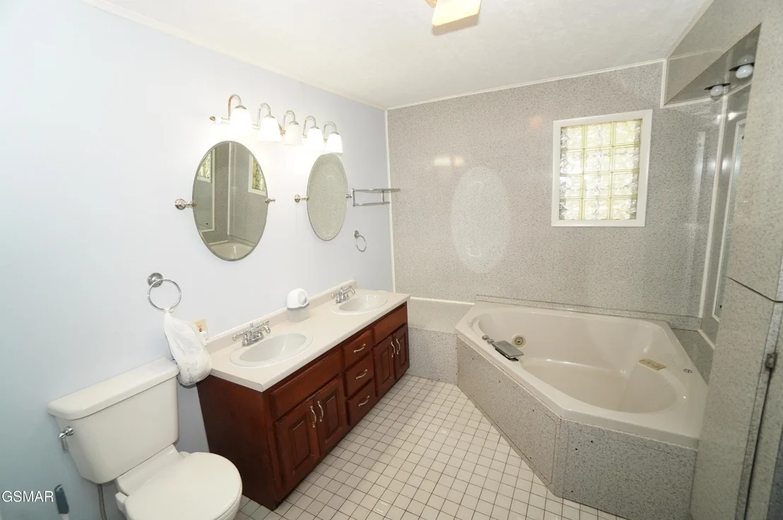 Photo of 564 Whippoorwill Drive