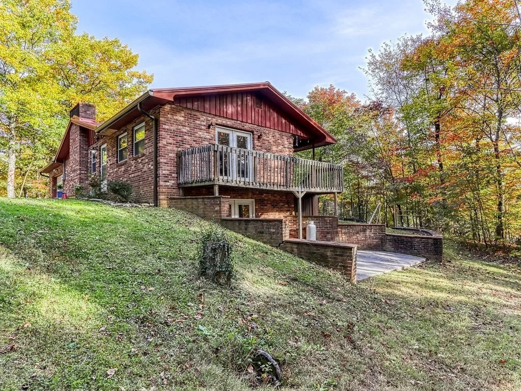 Photo of 2069 Bluff Mountain Road