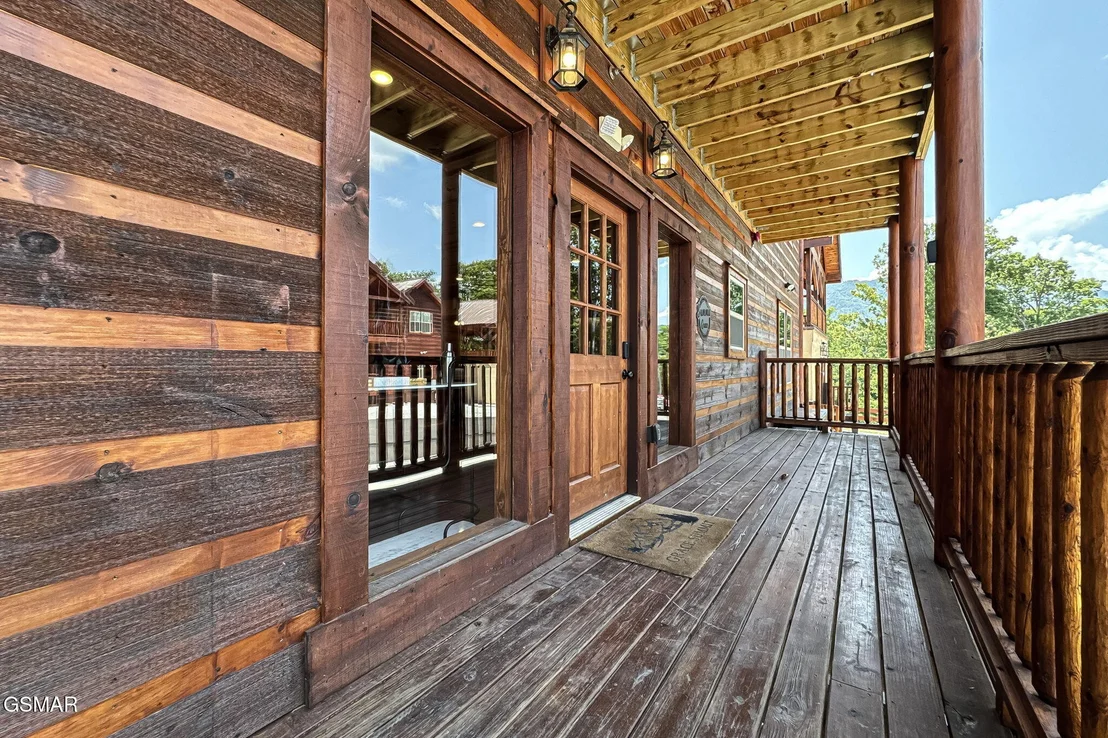 Photo of 2215 Jericho Way
