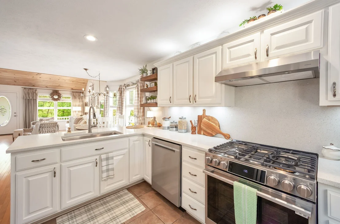 Photo of 455 Madison Cir