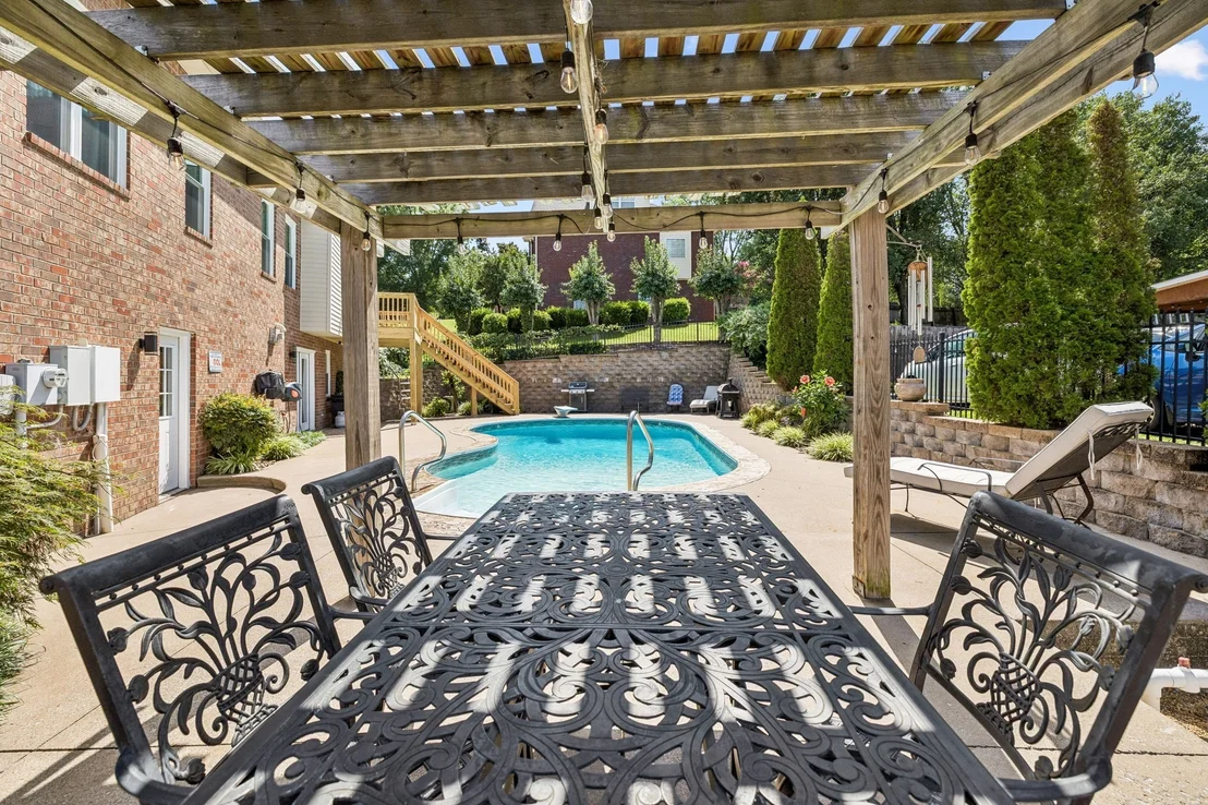 Photo of 1514 Brookstone Cir