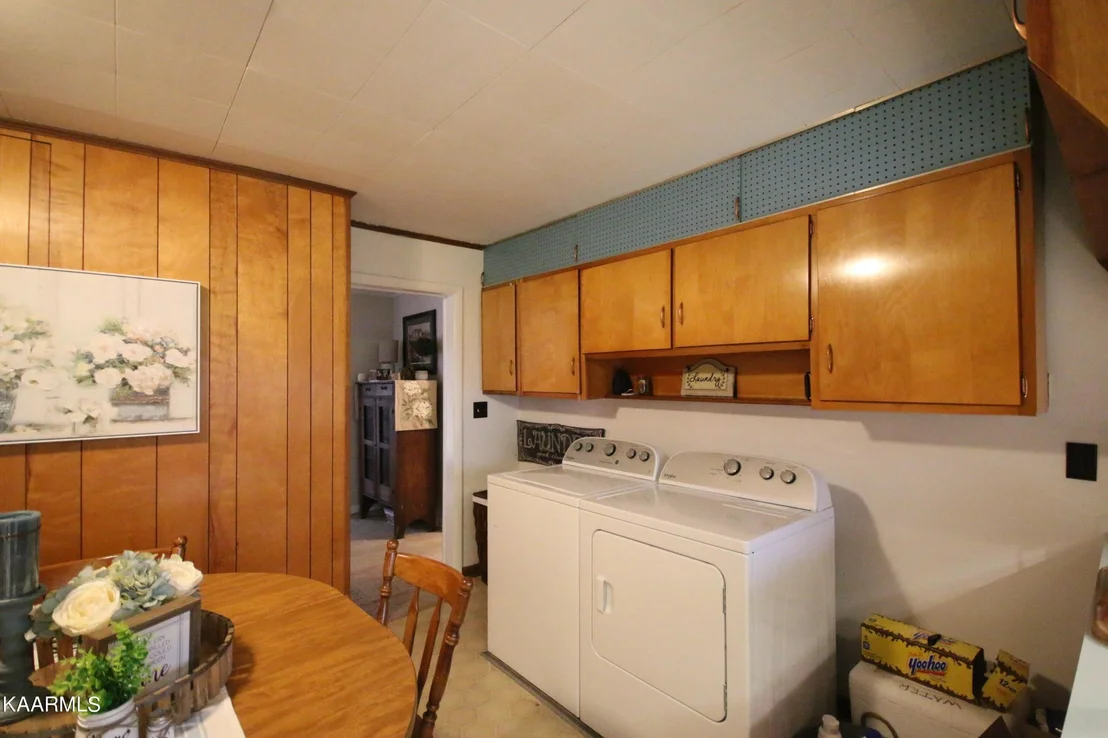 Photo of 8711 Trout Rd