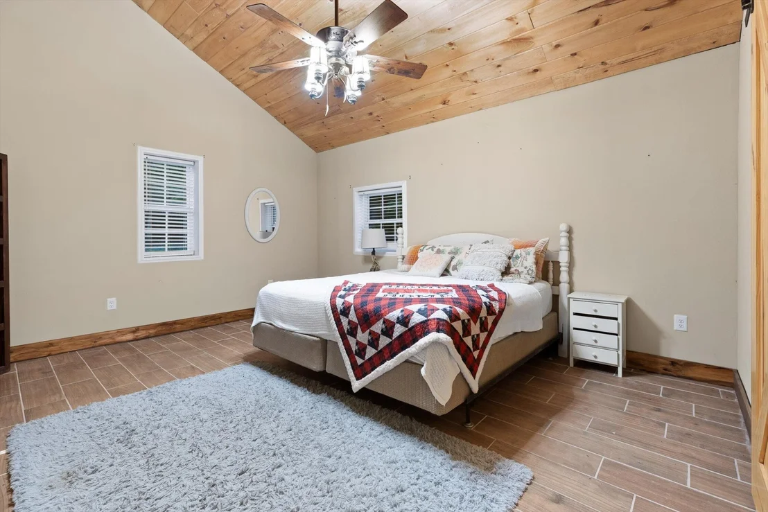 Photo of 400 Maple Trail