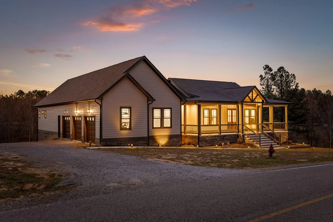 Photo of 2323 River Bluffs Drive