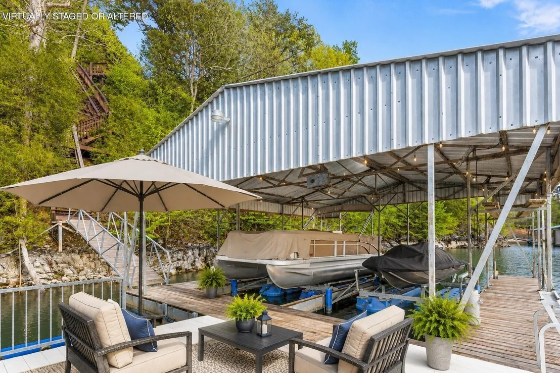 Photo of 979 Clift Cave Road