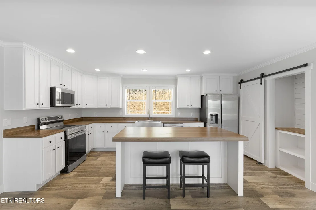 Photo of 1530 Alpine Drive