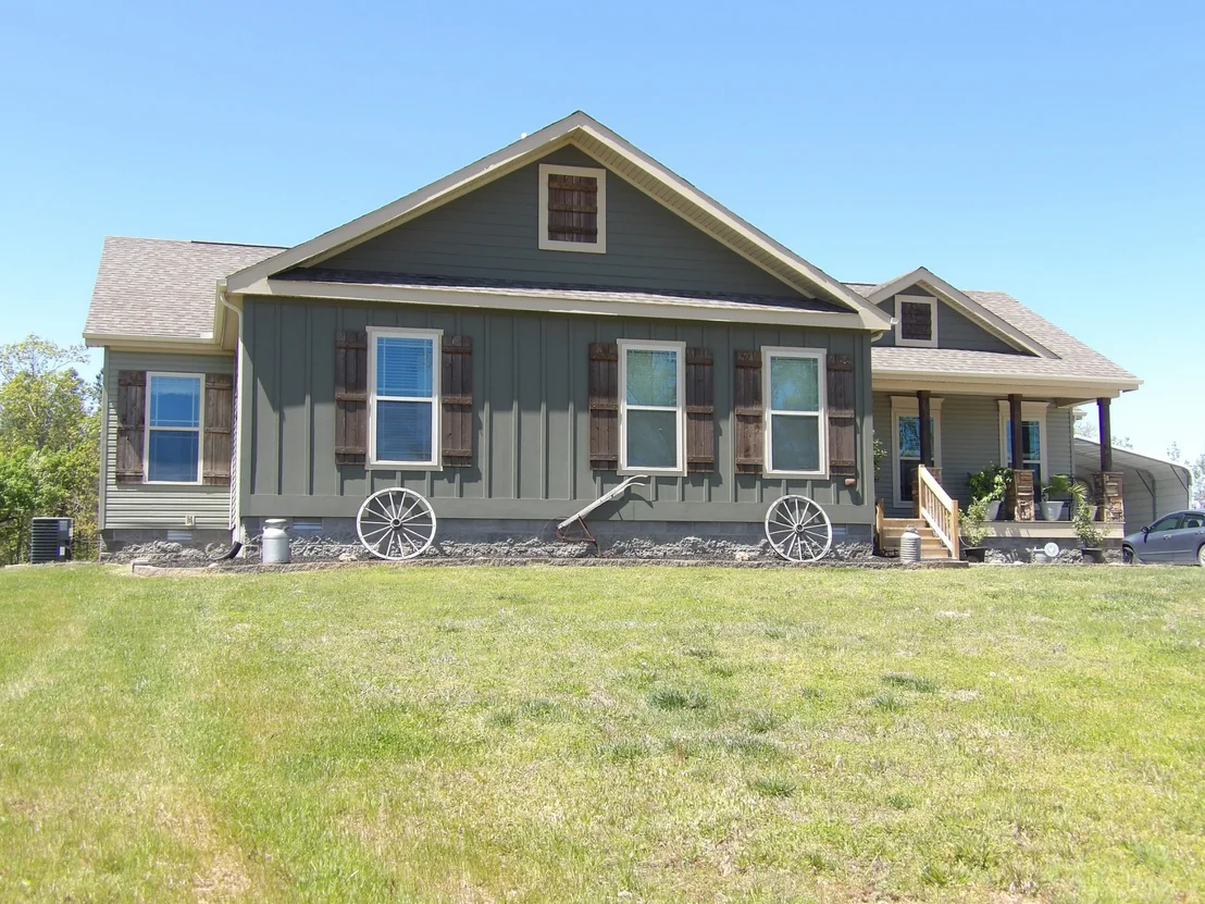 Photo of 520 Young Rd