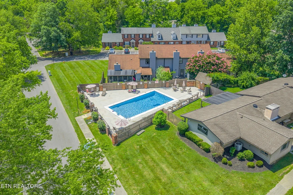 Photo of 453 Amanda Circle